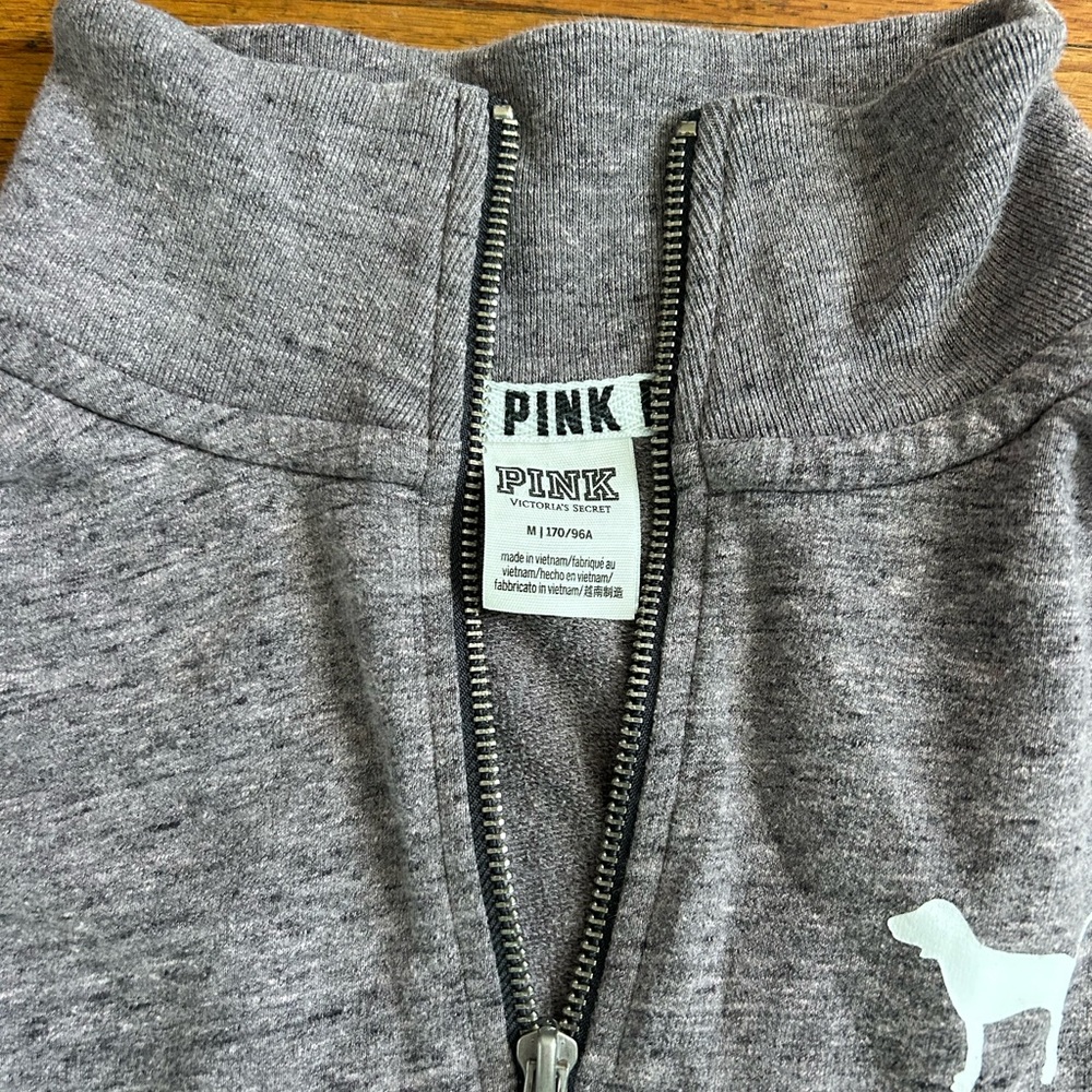 VS PINK Grey Half zip Pullover‎ Size M - Picture 2 of 7